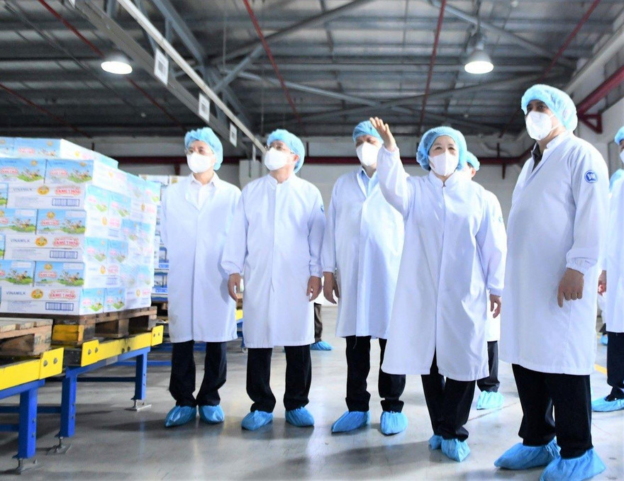 Dịch COVID-19 hoành hành, xuất nhập khẩu Bình Dương vẫn tăng mạnh