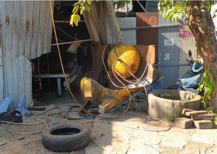 Bình hơi phát nổ. Ảnh: Thanh Hải