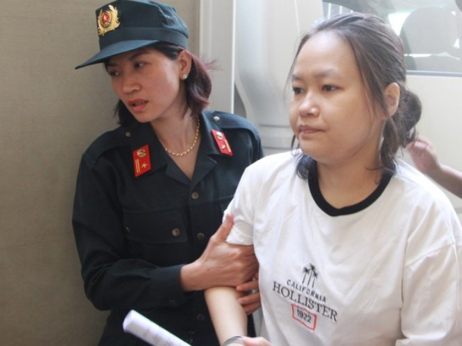 Chủ mưu giết người đúc bê tông xin lỗi và khuyên mẹ nạn nhân tin con đã chết