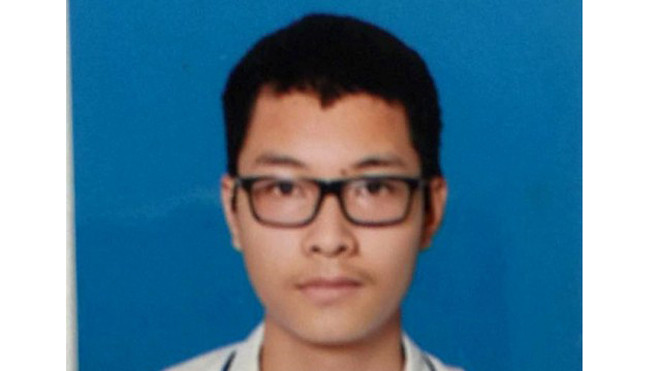 Chân dung em Lê Quang Huy - nam sinh lớp 11, Trường THPT chuyên Lam Sơn.