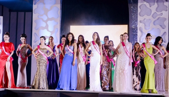 Dương Yến Ngọc ẵm 2 giải lớn tại Hoa hậu Quý bà Hòa bình Thế giới 2017