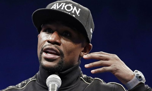 Mayweather bỏ ngỏ khả năng tham dự UFC. Ảnh: Isaac Brekken