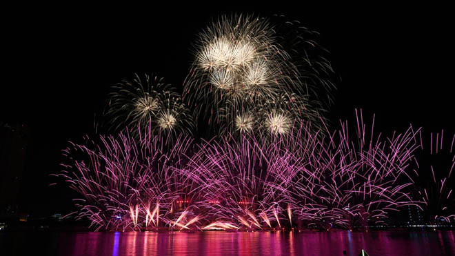 màn trình diễn của đội Úc đêm 3/6.