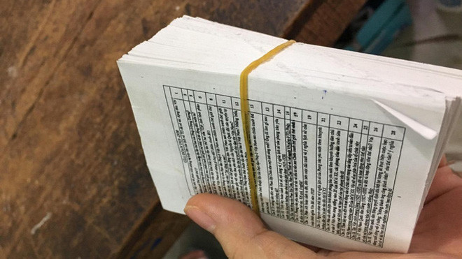 Phao thi môn Văn 800 trang có “giá bán rẻ” 500 nghìn đồng.