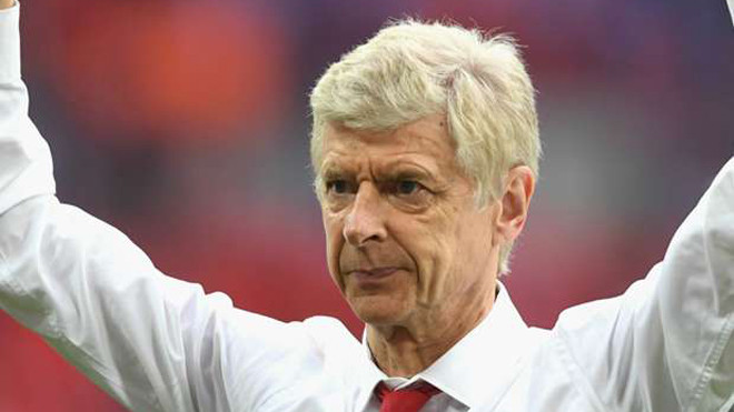 HLV Wenger lập 'quân lệnh': Không vô địch, từ chức ngay