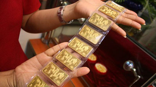 Giá vàng nội địa đi ngang bất chấp vàng thế giới tăng