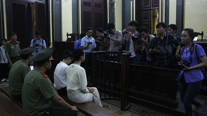 Xử hoa hậu Phương Nga: “Người bí ẩn” Mai Phương xuất hiện