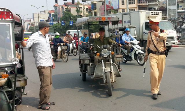 Hà Nội tổng kiểm tra, xử lý xe ba, bốn bánh tự chế.
