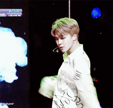 Jimin (BTS) “đụng hàng” Sehun (EXO), phản ứng trái ngược từ fan khiến netizen cười ngất ảnh 7