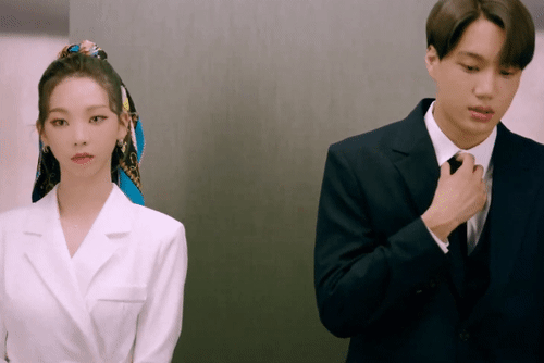 Chưa debut, Karina (aespa) đã có màn “sánh đôi” cùng Kai (EXO) với visual gây choáng ngợp ảnh 1