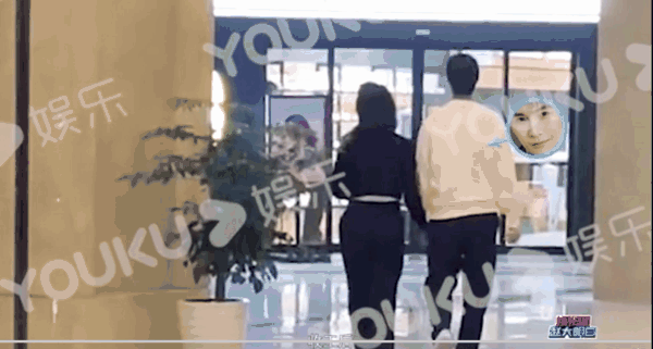 Truyền thông xứ Trung đăng tải đoạn video được cho là Hoàng Tuấn Tiệp đã có bạn gái. Rộ lên nghi vấn “Tiểu ca” Hoàng Tuấn Tiệp là “tra nam” mới của làng giải trí Hoa ngữ ảnh 4