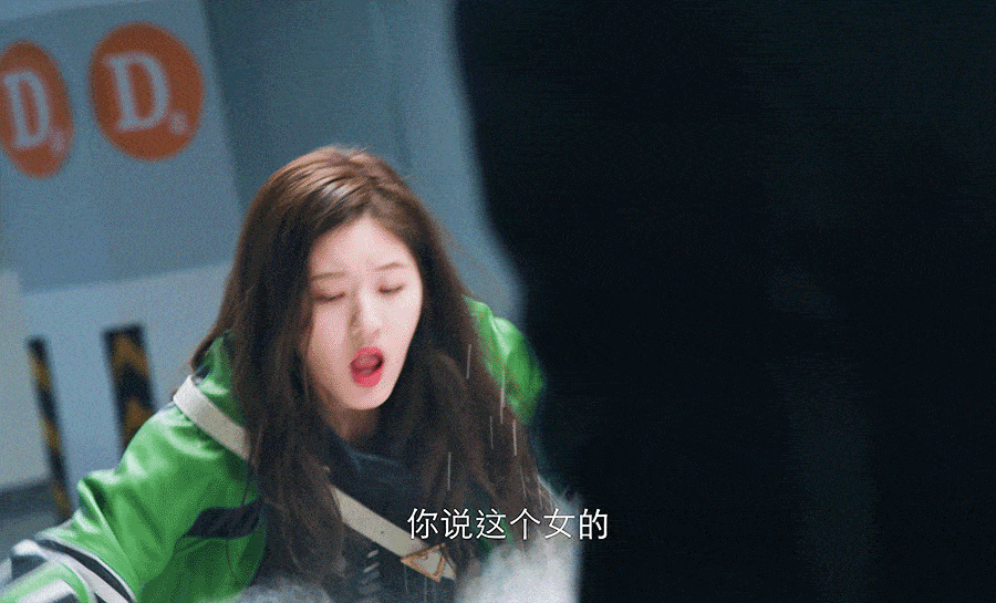 Chán xuyên không, Triệu Lộ Tư hóa cô nàng hậu đậu trong phim ngôn tình "Em Thích Anh" ảnh 5