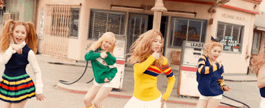 Vũ đạo của BLACKPINK trong Ice Cream y chang vũ đạo của Red Velvet trong Ice Cream Cake? ảnh 2