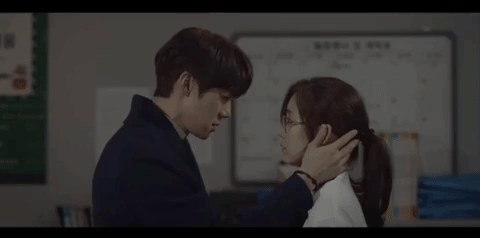 "Hospital Playlist" tập cuối: Ơn giời, "Chú Chân Dài" cuối cùng cũng đã thoát ế rồi! ảnh 2