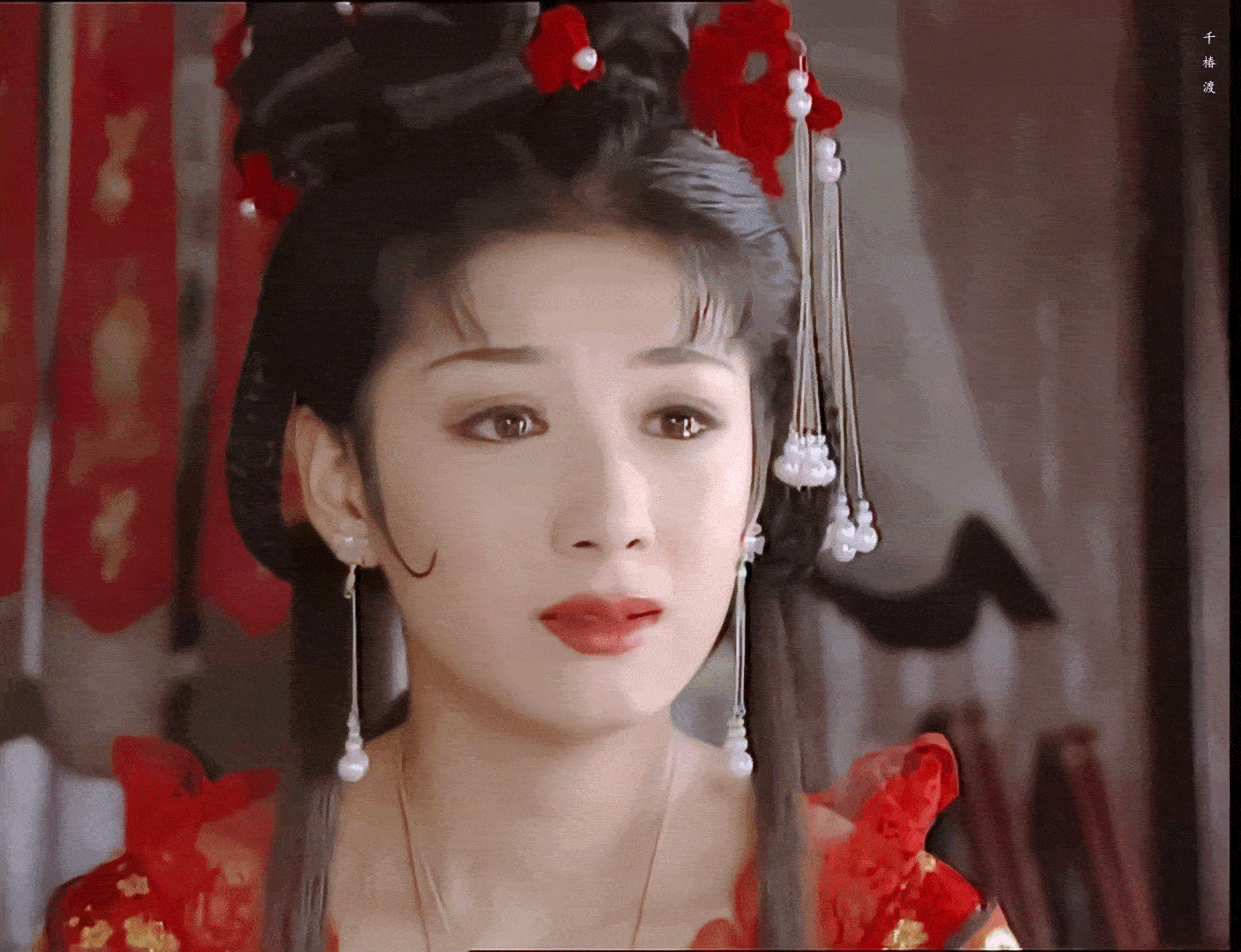 Huỳnh Dịch gây sốt với nhan sắc 20 năm trước trong "Lên Nhầm Kiệu Hoa Được Chồng Như Ý" ảnh 2