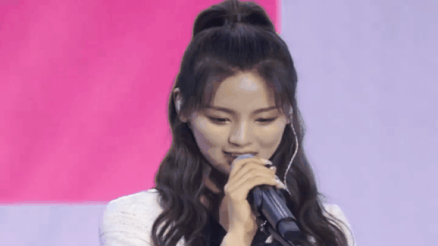 Dương Siêu Việt: "Em gái bất tài nhất nhì C-Biz" dần chiếm được cảm tình của khán giả ảnh 8