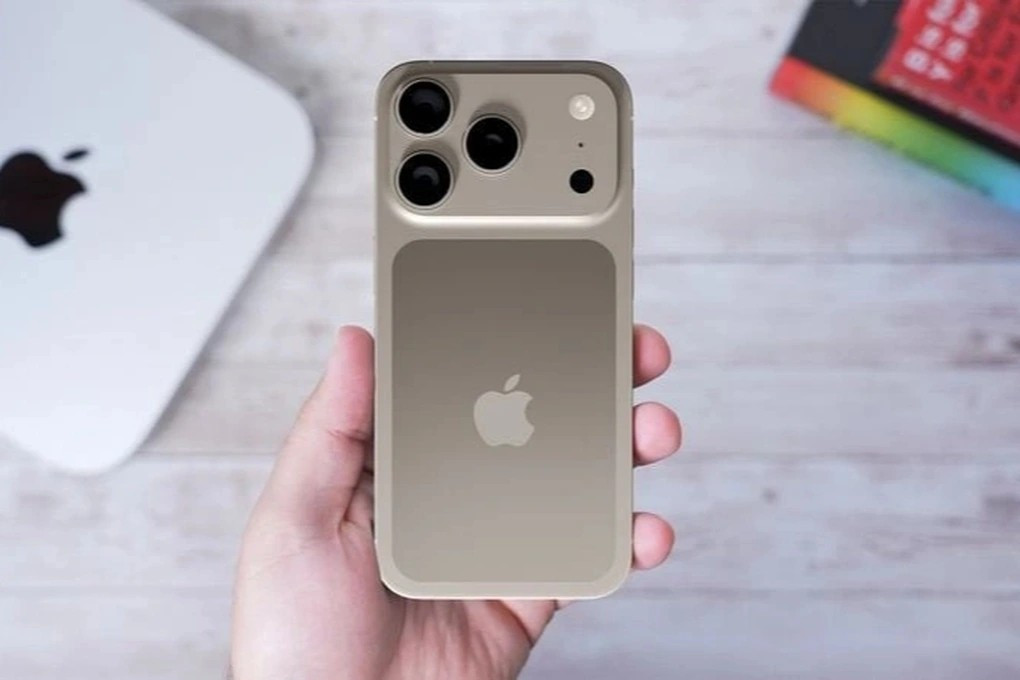 iphone-17-pro-max-macrumors-cropped-1751950789861.jpg