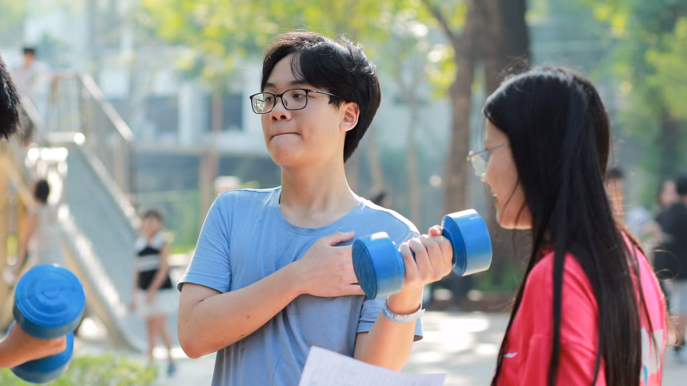 hoat-dong-the-chat-1.jpg