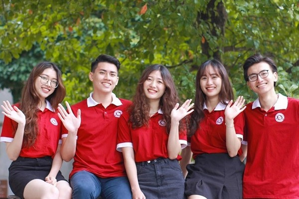 Sinh viên Đại học Ngoại thương. (Ảnh minh họa từ Internet) dong-phuc-dai-hoc-ngoai-thuong-3.jpg