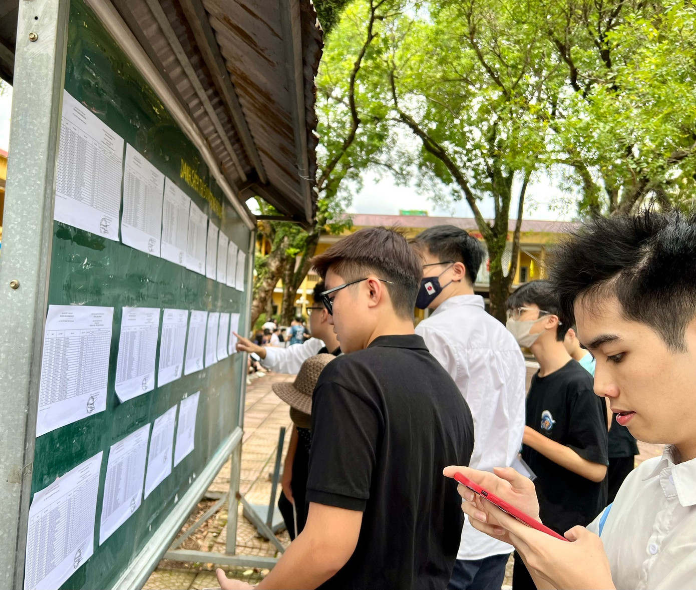 Thí sinh dự thi tốt nghiệp THPT năm 2025. (Ảnh: TPO) z563837197900040f9e6a33d67ce6ec4cea19f2d141a01-17211135204881001302594.jpg