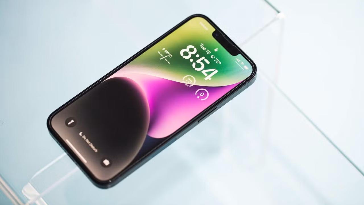 danh-gia-iphone-14-190323-115359.jpg