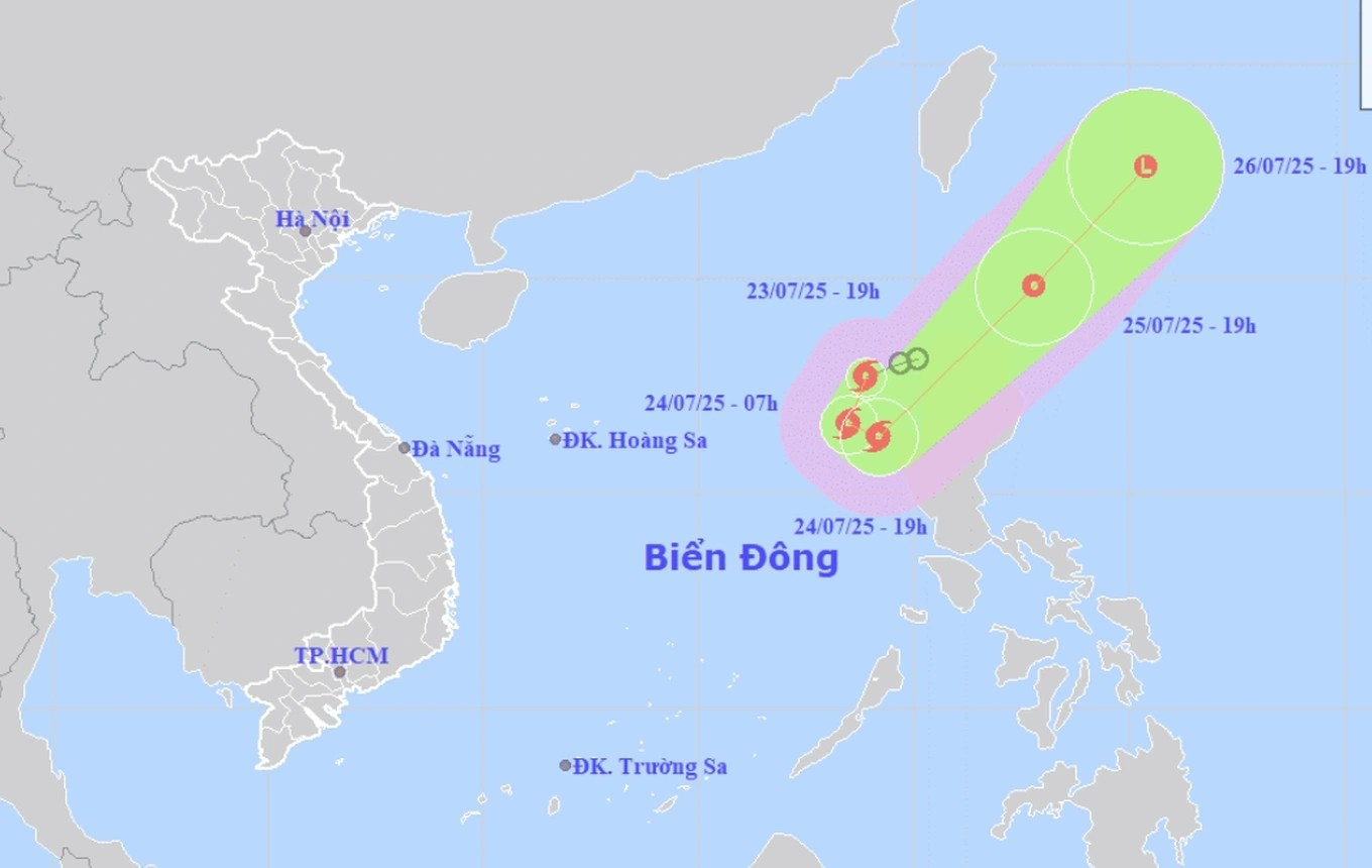 Hướng di chuyển của bão số 4. (Ảnh: NCHMF) bao-so-4png-1753278049607png.jpg