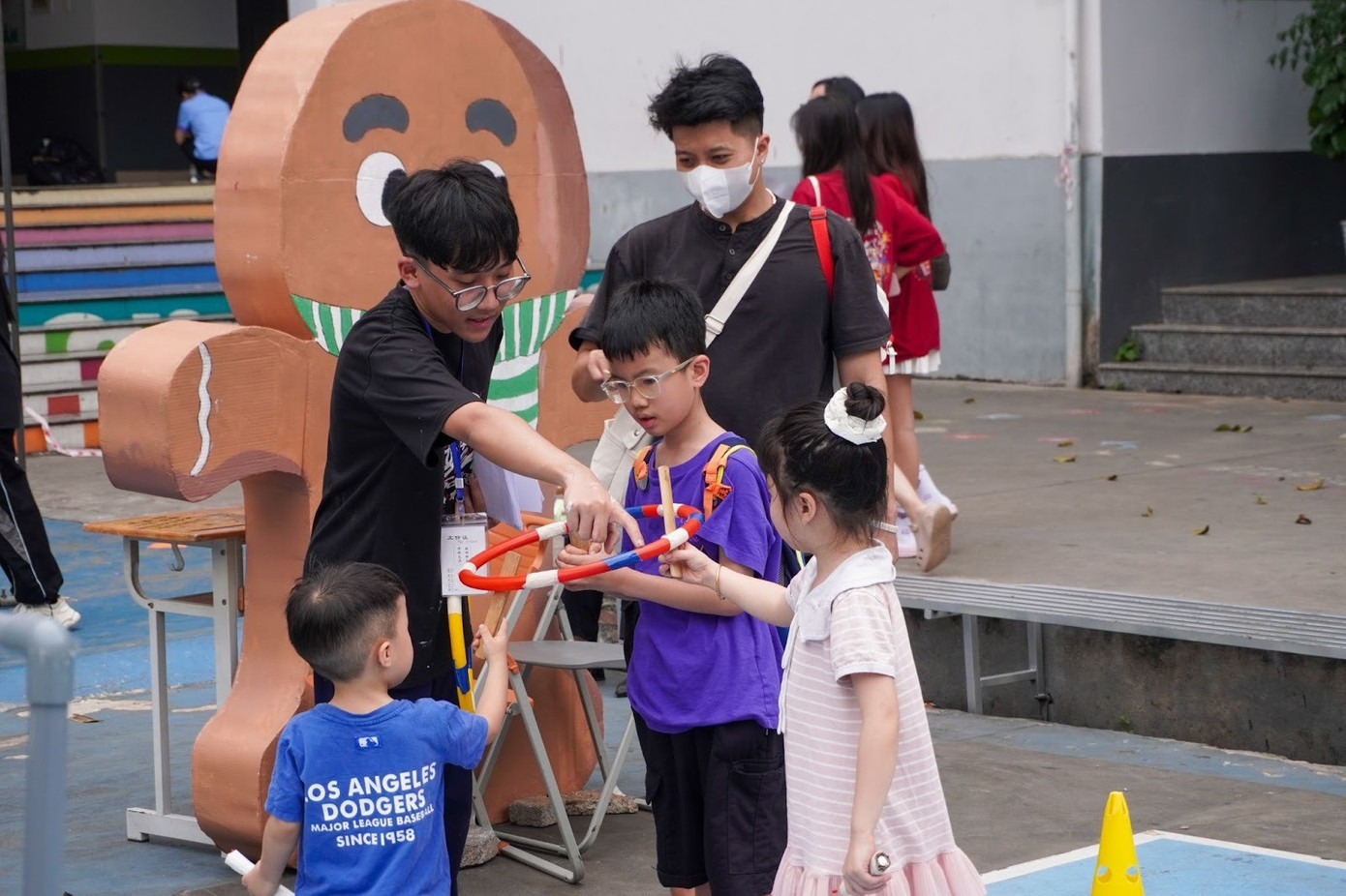 Science Fair 2026 kết nối khoa học với vũ trụ lễ hội quen thuộc.