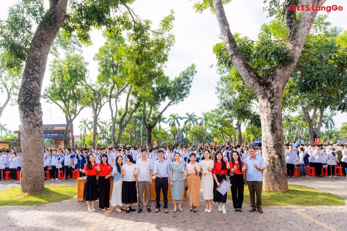 Unlock The IELTS 2025 thu hút hơn 22.000 học sinh tham dự.