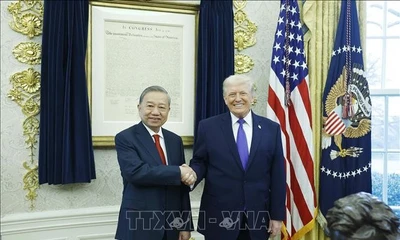 Tổng Bí thư Tô Lâm gặp Tổng thống Mỹ Donald Trump tại Nhà Trắng