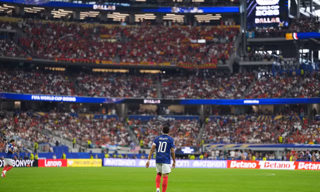 Mbappé thừa nhận tuyển Pháp thua toàn diện trước Tây Ban Nha