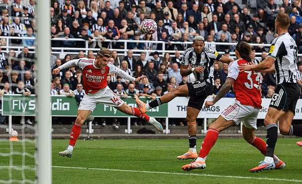 Trực tiếp Arsenal vs Newcastle, 23h30 ngày 25/4: Không được phép sai lầm
