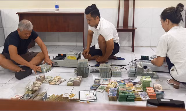 300 công ty 'ma' cùng tiệm vàng ‘rửa' hàng ngàn tỷ đồng cho tội phạm quốc tế