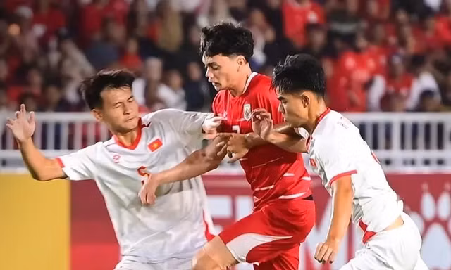 Trực tiếp U19 Việt Nam vs U19 Indonesia 0-1 (H2): U19 Việt Nam vẫn bế tắc 