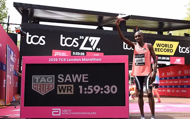 Sabastian Sawe: Từ cậu bé trốn thi đấu đến người phá vỡ 'bức tường marathon 2 giờ'