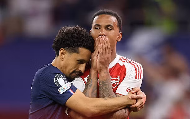 Khoảnh khắc sụp đổ của Arsenal sau trận chung kết Champions League