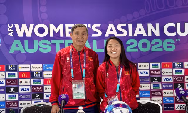 HLV Mai Đức Chung: 'Tuyển nữ Việt Nam tập trung từng trận một'