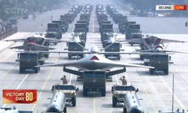 Nhóm thiết bị bay không người lái được giới thiệu trong lễ duyệt binh.