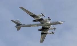 Gần 300 tên lửa và UAV tập kích Ukraine