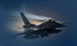 Tên lửa và máy bay không người lái tấn công Ukraine