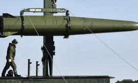 Hé lộ lý do 'song sát' Iskander, Kinzhal Nga xuyên thủng lưới phòng không Ukraine