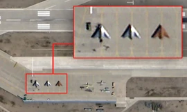 Hàng loạt máy bay chiến đấu không người lái Trung Quốc xuất hiện tại căn cứ không quân Tây Tạng