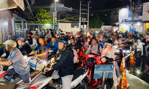 Cửa ngõ khu vực miền Tây Nam bộ đông đúc: Người trẻ đổ về quê để kịp đón lễ 2/9