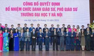 Thứ trưởng Nguyễn Tri Thức được bổ nhiệm PGS Trường Đại học Y Hà Nội
