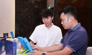 Ra mắt giải pháp công nghệ sách giáo khoa điện tử