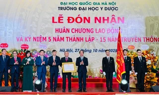 Đại học Y dược, Đại học QG Hà Nội nhận Huân chương Lao động hạng Ba