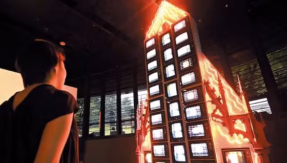Nam June Paik vẫn đi trước thời đại AI cả 2 thập kỷ
