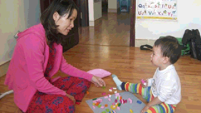 Cha mẹ là người dạy trẻ tập nói hiệu quả nhất. Ảnh minh họa