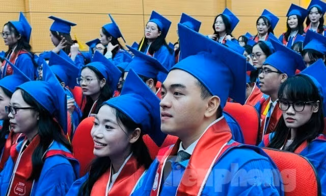 Thủ khoa kép bác sĩ đa khoa hiếm có của Trường đại học Y Hà Nội