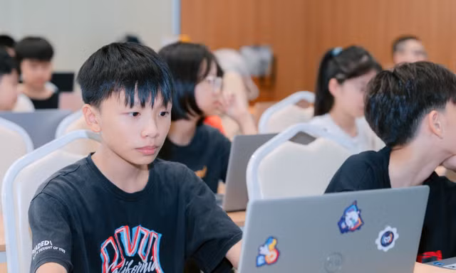 Trại hè lập trình bán trú cho thanh thiếu nhi