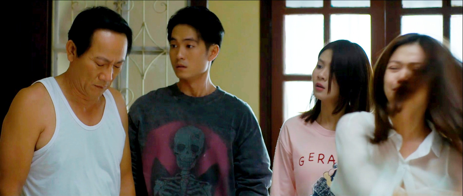 B&agrave; &Aacute;nh suy sụp khi ph&aacute;t hiện chồng ngoại t&igrave;nh